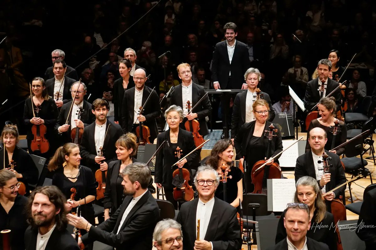 🎶 Bravo @OrchestreParis conducted by #LahavShani with #MartinFröst #clarinet for this amazing #concert at the @philharmonie de #Paris ! 👏👏👏
🎼 #Mozart ##ClarinetConcerto
🎼 #Mahler #Symphony6 #Mahler6
📷 @helene_mahln - 2024 jan.18
#ClassicalMusic