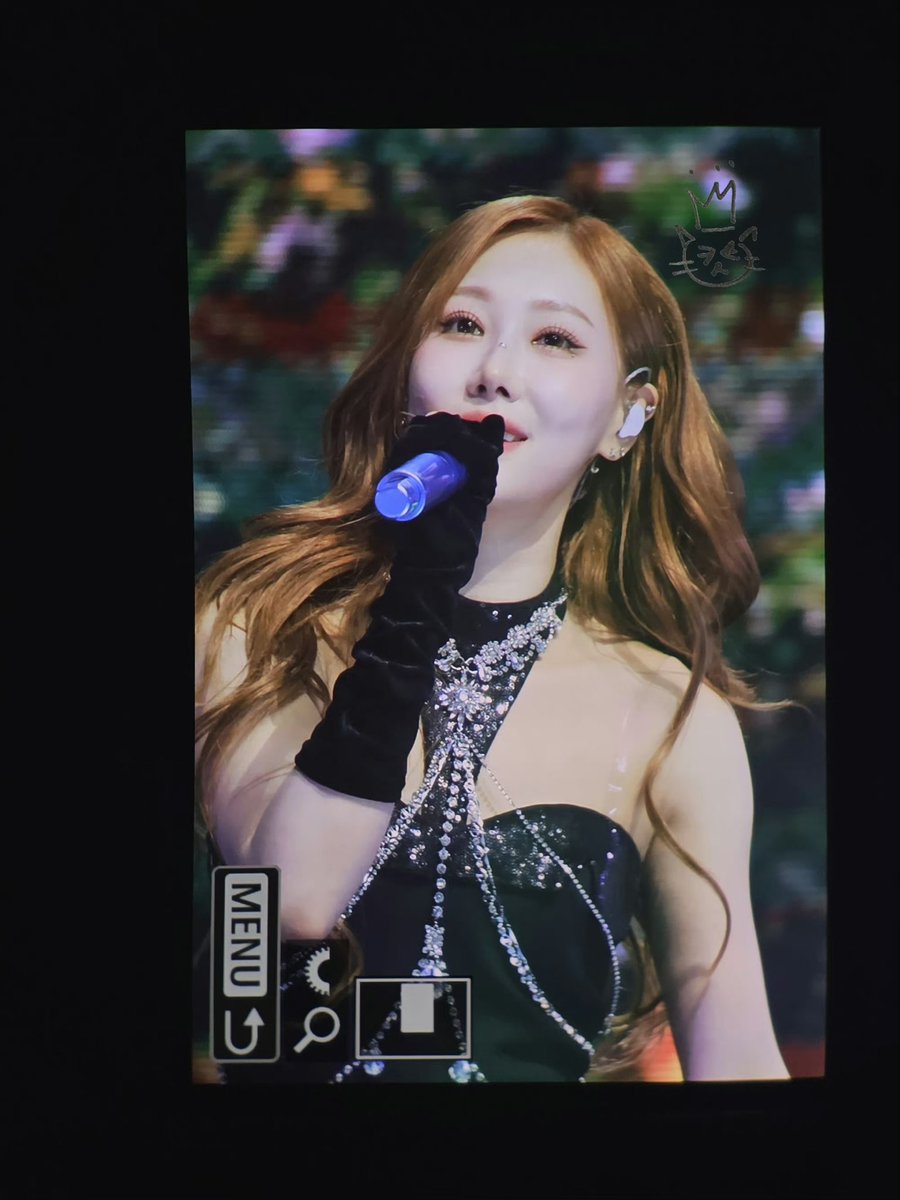 Wintry_Handong's tweet photo. 240113 Luck Inside 7 Doors - Seoul Preview 
DREAMCATCHER - HANDONG

#HANDONG #韩东 #한동 #ハンドン
 #Dreamcatcher #드림캐쳐
@hf_dreamcatcher https://t.co/0R7XdtTjWU