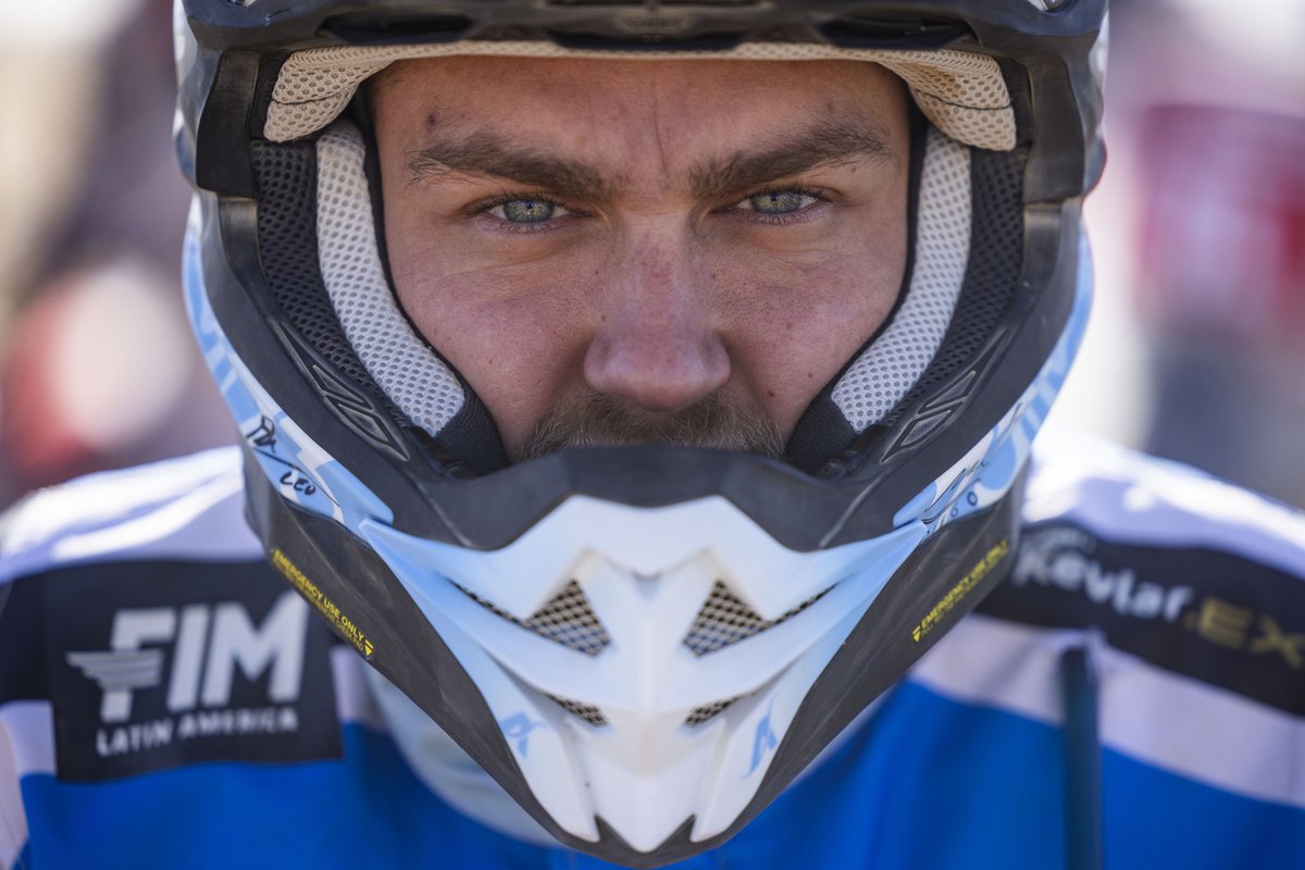 SomosDakar's tweet photo. MANUEL ANDÚJAR, DE LOBOS, PROVINCIA DE BUENOS AIRES, ARGENTINA ES EL CAMPEÓN DEL RALLY DAKAR 2024!!!

¡Histórica victoria para Manu, que repite el título logrado en 2021 y no deja dudas de quién es el mejor del mundo en la disciplina quads!

¡¡Felicitaciones crack!! #Dakar2024 https://t.co/BWadR9dQph
