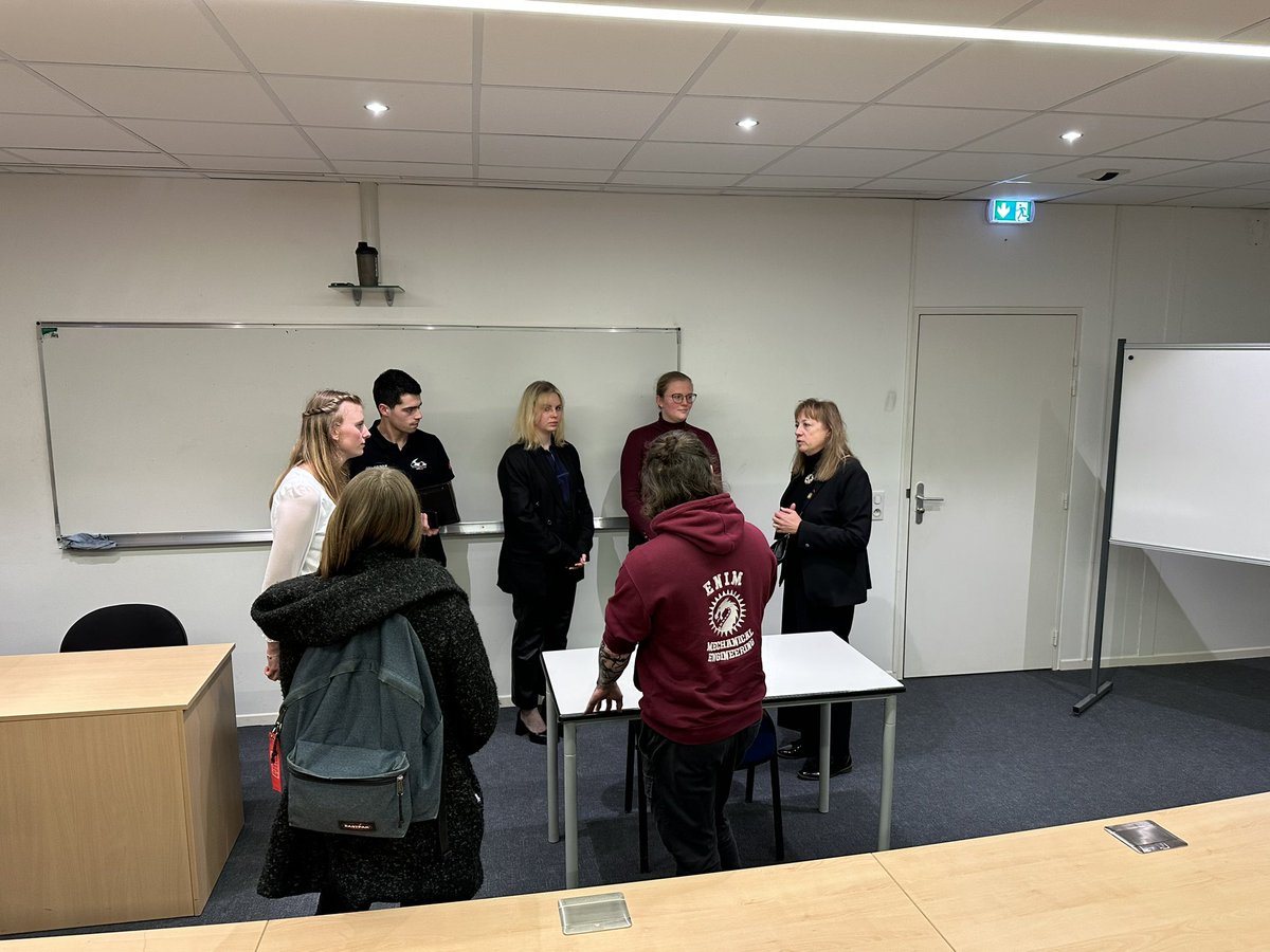 Véronique Perdereau tweet media