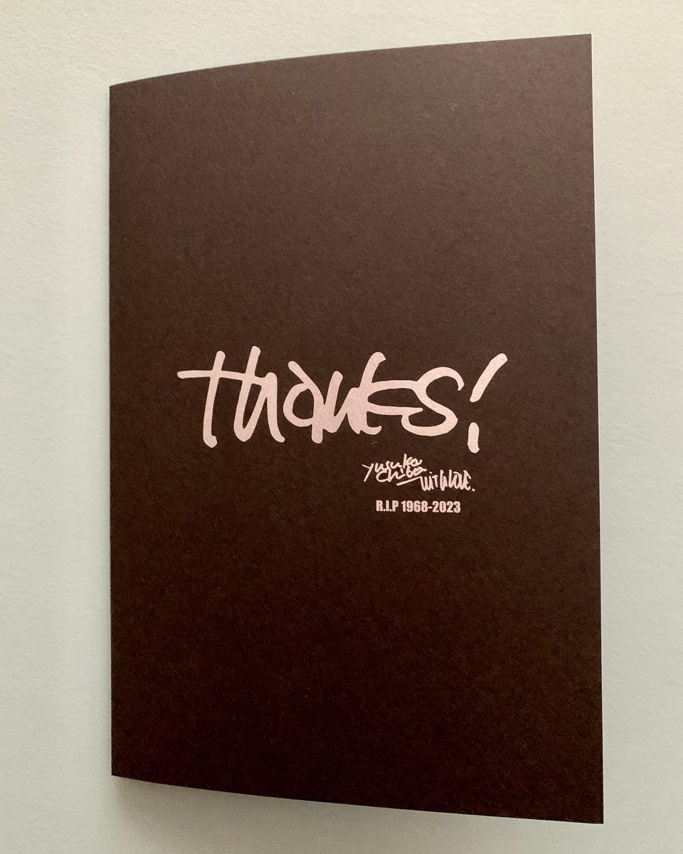 26another's tweet image. チバさんの献花の会
お別れしてきました。って言いたくないから、最期に逢いに行ってきました。
チバさんの音楽と出逢えて幸せでした。
あなたの紡ぎ出す音楽がライブが写真が全て最強にカッコよくて大好きでした。
ありがとうございました。