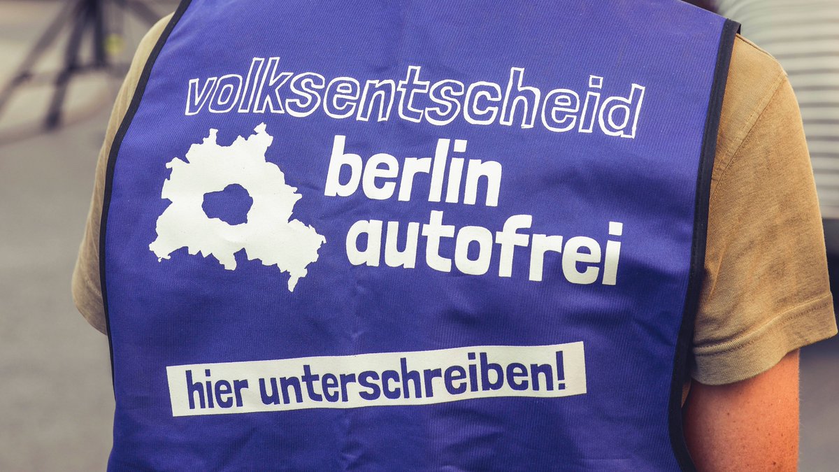 Seit eineinhalb Jahren unbeantwortet: Volksentscheid #Berlin autofrei (@VBerlinautofrei) vom Verfassungsgericht ausgebremst. checkpoint.tagesspiegel.de/telegramm/5AbT…