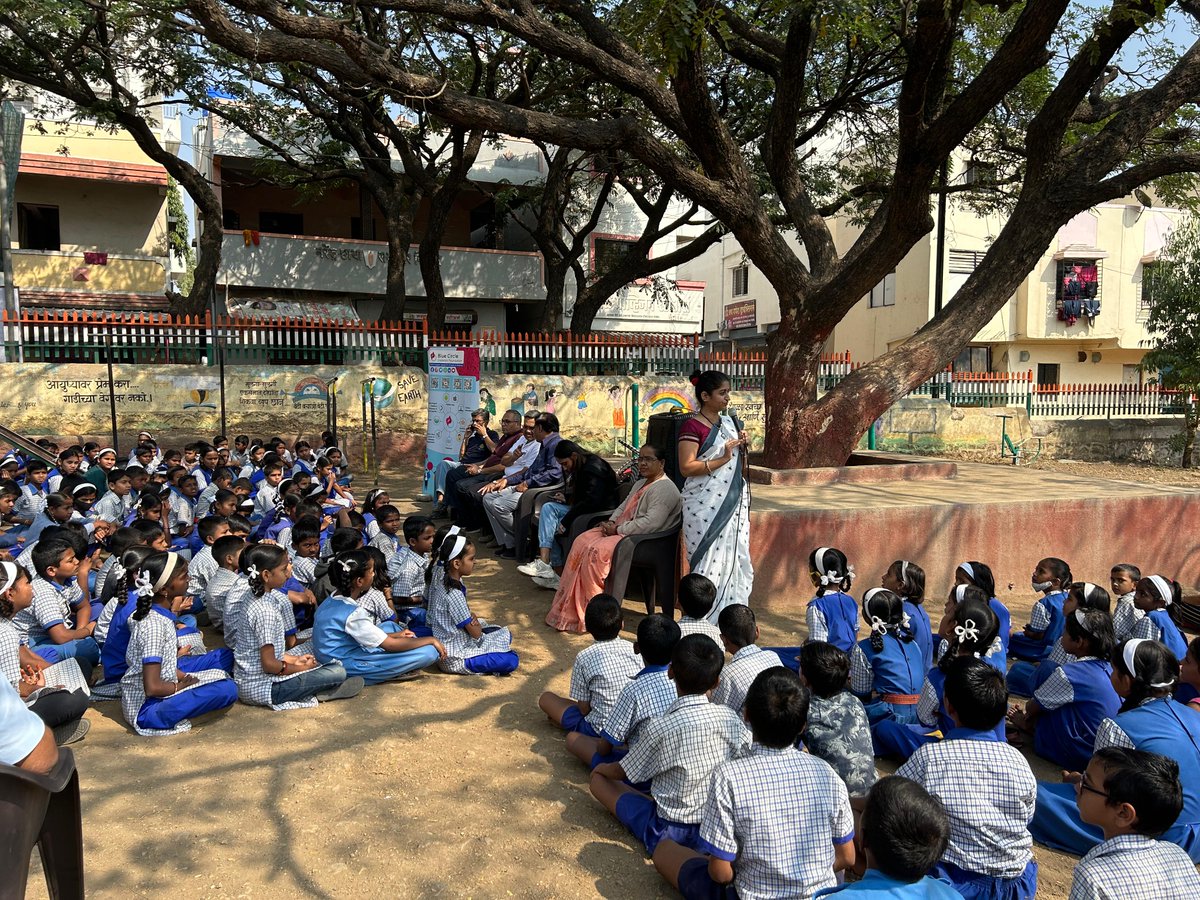 🇮🇳 India leads in childhood type 1 diabetes. @bluecirclediab & @Rotary hosted a School Diabetes Awareness Programme in Holkarwadi, Pune. Great interaction with curious kids! 🌟 Want a session at your school or to volunteer?bluecircle.foundation/volunteer 💙🏫