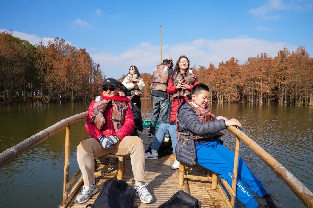 ThisisSuzhou's tweet photo. A group of #SouthKorean guests recently visited #Changshu in #Suzhou for an exchange program on #wetland environmental education. Changshu and South Korea's Changnyeong county were honored as international wetland cities at #COP13 in 2018. #IntlExchange https://t.co/sTnoem7a6u