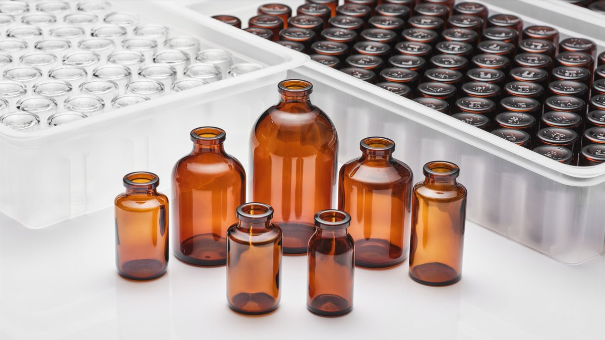 FriendsGlassIT's tweet photo. Perché il #vetro è ancora oggi una scelta molto apprezzata tra le soluzioni di #packaging medico?
1️⃣ Protegge la qualità del prodotto grazie alla sua natura inerte.
2️⃣ Protegge i farmaci da influenze esterne.
3️⃣ E' facile da sterilizzare e stabile anche a temperature elevate. https://t.co/c3kKHMMkUV