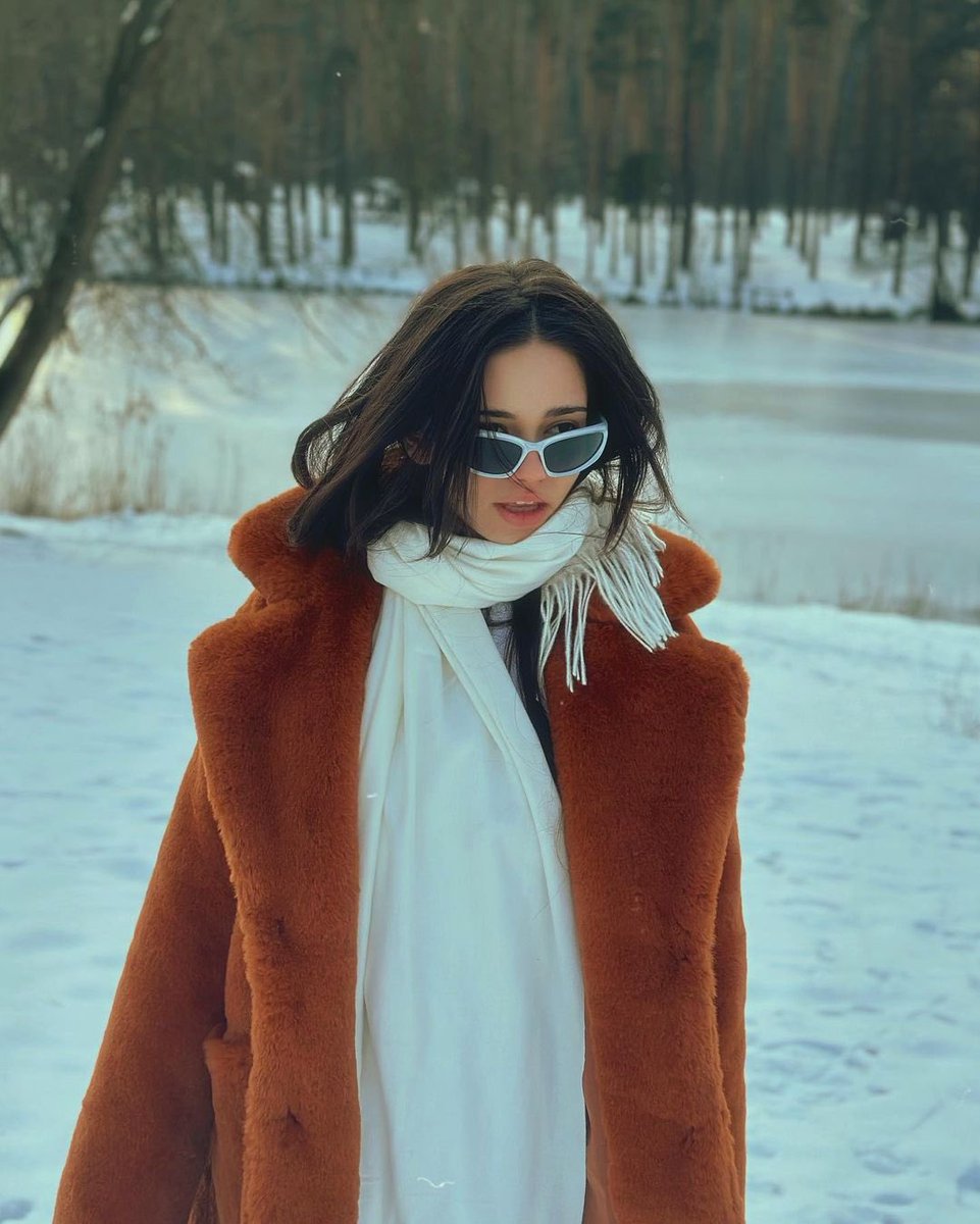 skbbeverly's tweet photo. ⠀⠀⠀❄️   ❜   ┊   𝖨'𝗏𝖾 𝗄𝗇𝗈𝗐𝗇 𝗂𝗍 𝖿𝗋𝗈𝗆 𝙩𝙝𝙚 𝙢𝙤𝙢𝙚𝙣𝙩 𝗍𝗁𝖺𝗍 𝗐𝖾 𝗆𝖾𝗍, 𝗇𝗈 𝖽𝗈𝗎𝖻𝗍 𝗂𝗇 𝗆𝗒 𝗆𝗂𝗇𝖽 𝗐𝗁𝖾𝗋𝖾 𝗒𝗈𝗎 𝖻𝖾𝗅𝗈𝗇𝗀. https://t.co/TjvT75R6yy