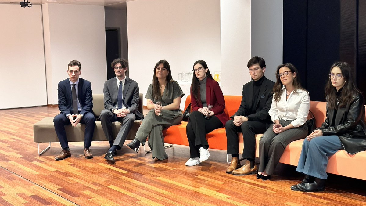 RPPortugalUE's tweet photo. The Portuguese students of the Madeleine Albright promotion of the @collegeofeurope visited the PT Permanent Representation to the EU. https://t.co/SpCdxEOn20