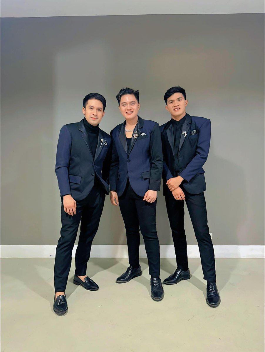 P3Official2023's tweet photo. Iskulimpiks Fiesta Republica 2024 🎉.

Suit by: Boss Arvin Aquino Dizon 
Thank you so much po boss Arvin for this elegant suit ❤️. 

Trivia: Isa ito sa mga susuotin namin sa @thevoicegenph pero due to some conflicts, hindi namin agad naisuot. See you soon po😇😊. https://t.co/nUMPWoTa66
