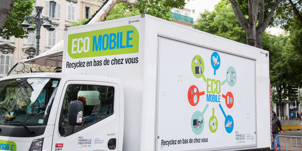 mairie6_8's tweet photo. #TriMobile | 👉Profitez des camions de "tri mobile" 🚚  dans notre Secteur pour vos objets et ordures non ménagères 📻 (déchets électriques, petits encombrants...). ♻️Le recyclage en bas de chez vous !
🗓 Samedi 20 janvier de 8h-14h
🚩Rond-Point du Prado-8e https://t.co/kNFyTjb1el