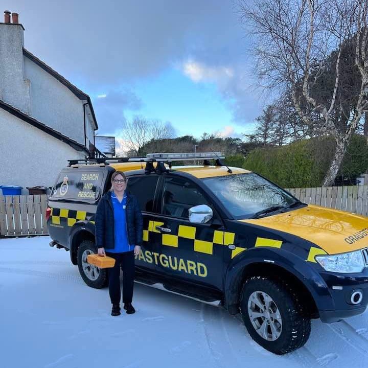 HMCoastguard's tweet photo. HM Coastguard 🤝 NHS

Coastguard Rescue Teams from Belfast were out assisting the NHS yesterday, ensuring district nursing visits still went ahead in rural communities during the sub-zero snowy conditions. https://t.co/N0Ycdhbq7n