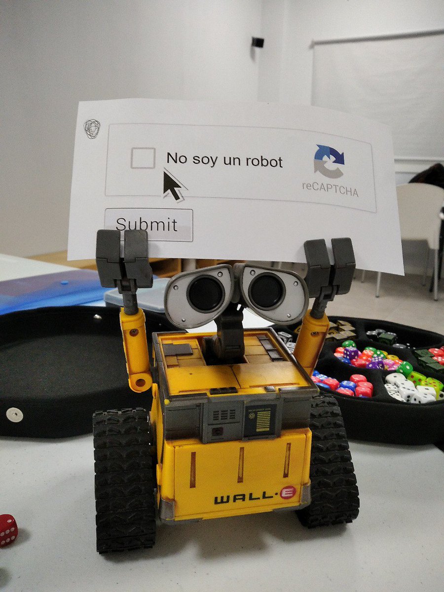Tras 16 sesiones poniéndonos en los chasis de este disfuncional grupo de robots "despiertos" terminamos con "El Espíritu en la Máquina", la épica campaña para Mechatron, el juego de rol de <a href="/Nosolorol/">Nosolorol</a>.

#encuentroaleatorio #murcia #rol #mechatron #tefaltarol #ttrpg #roleplaying