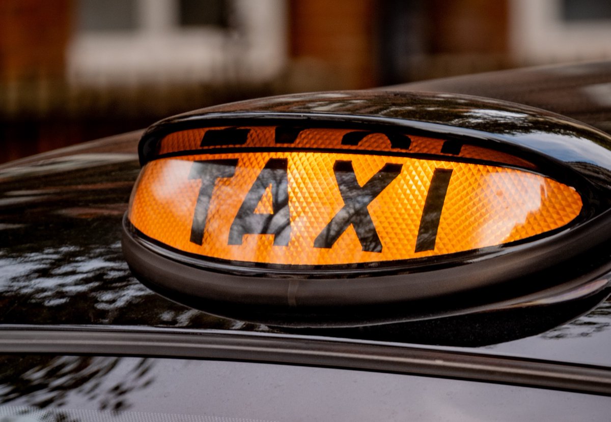 We want to hear your views on the vehicle age policy for taxis in Leicester. Find out more and get involved here. ow.ly/mMCn50Qs5mc