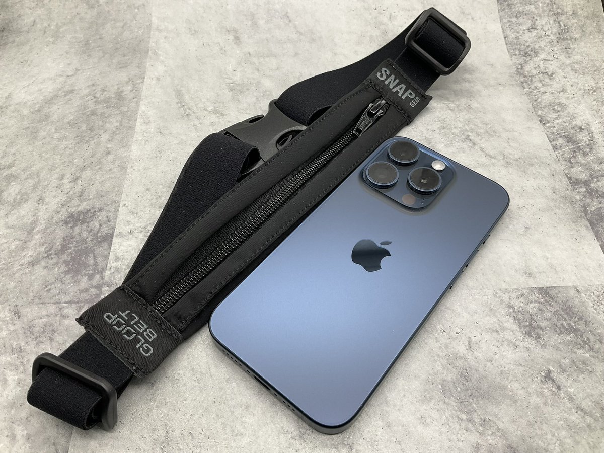 C_Sasanqua's tweet photo. iPhone 15 Proや、
300mLペットボトルを
GLOOP BELTに入れるとこんな感じ↓
ポケットはかなり伸縮します💨 https://t.co/qORqmLgbFT
