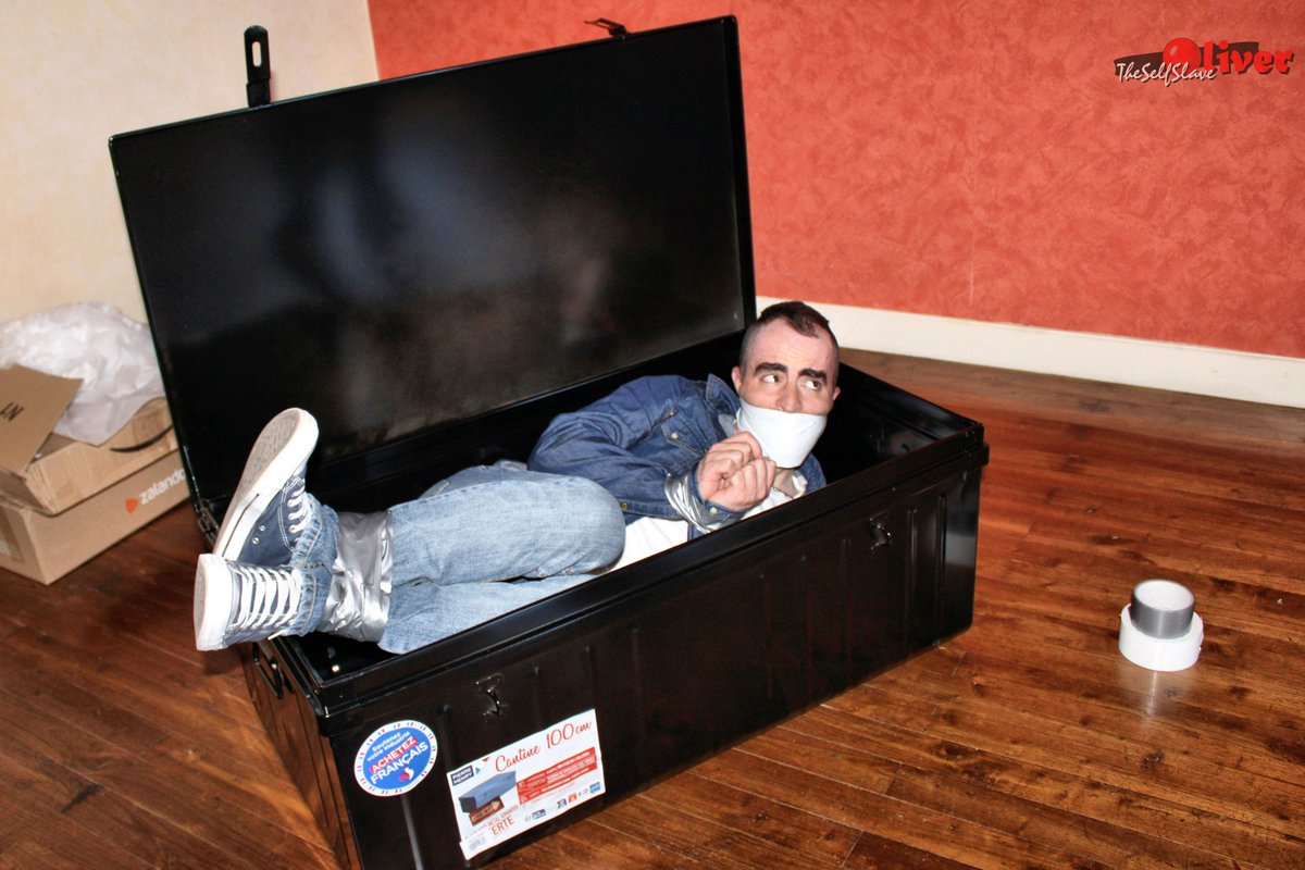 OliverSelfSlave's tweet photo. Why do you think I'm in this situation?
#gaykink #boundandgagged #tapegagged #jeansbondage #ducttape #gaychucks #tape #boxed #boxedboy https://t.co/ssVEOC08Zp