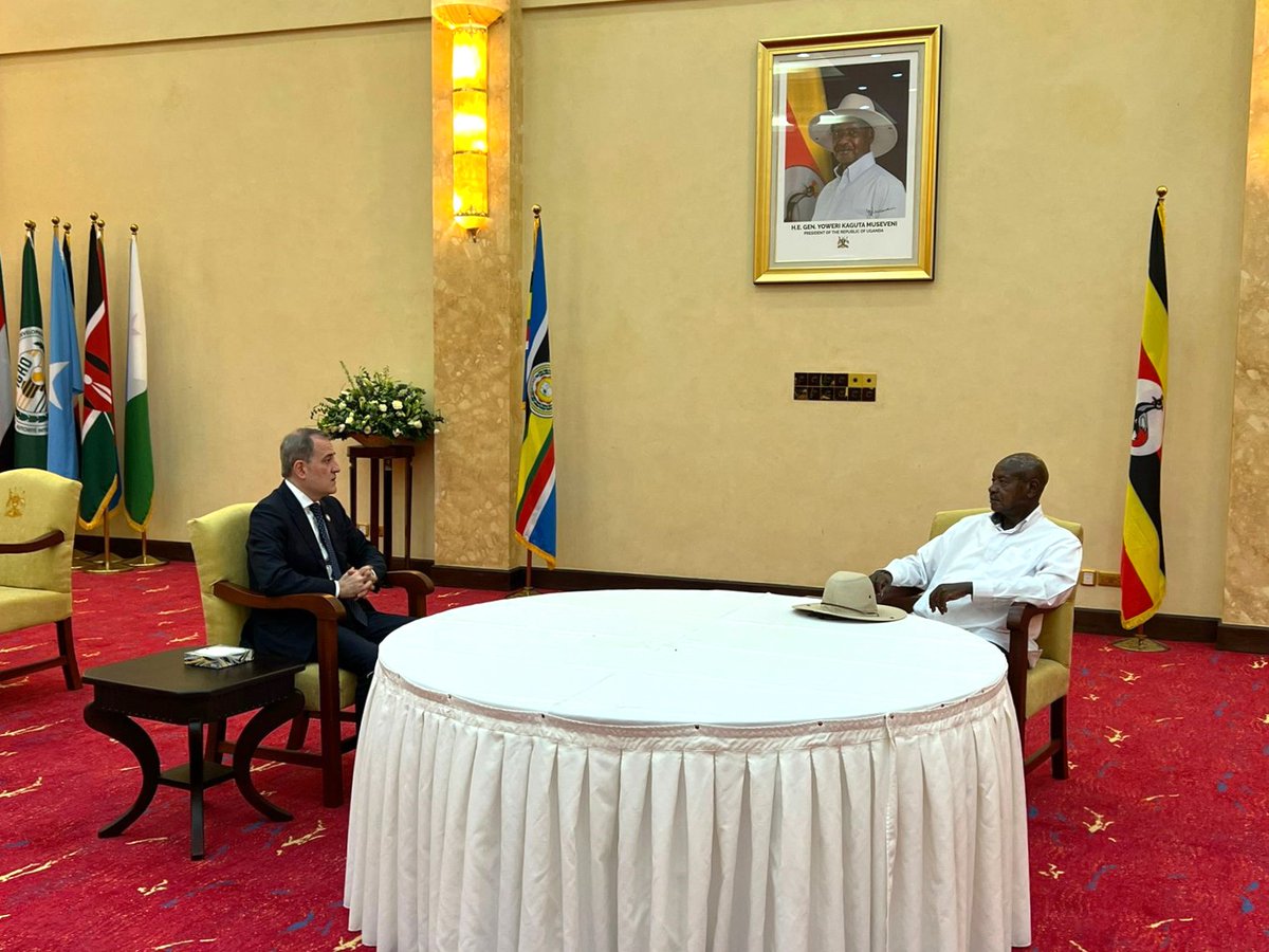 Glad to meet w/@KagutaMuseveni, President of Uganda within my working visit to #Kampala. Congratulated 🇺🇬 on assuming NAM Chairmanship & wished best of success in this responsible mission. Exchanged views on future cooperation w/in NAM Troika & sharing experience of @NAMChairAZ.