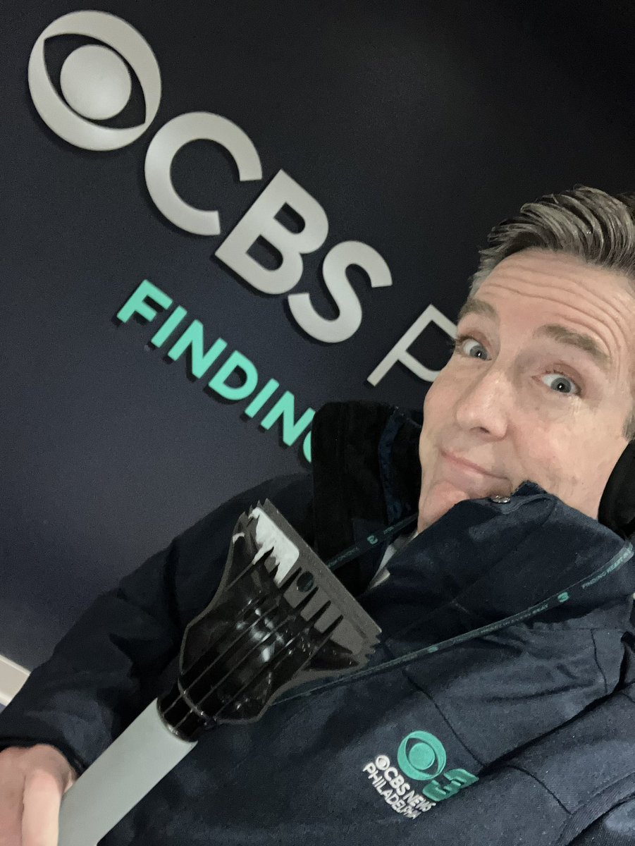 JimDonovanNews's tweet photo. Grab the ice scraper and shovel! More snow is on the way. Tune to #CBSPhiladelphia beginning at 4AM with @BurrellTV @katebilo @ChandlerLutzTV @TammieSouza @NewsWakisha @JanCarabeoCBS3 @HMonroeNews and me! https://t.co/JqqRMha8nS