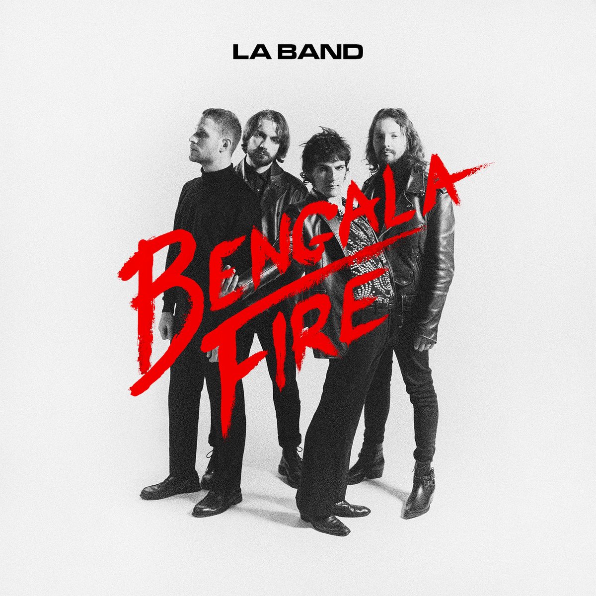 MusicTvOfficial's tweet photo. Fuori oggi “LA BAND”, disco d’esordio dei #BengalaFire prodotto da Rodrigo D’Erasmo e Daniele Tortora. 12 tracce che riassumono passioni e i loro interessi in un viaggio rock and roll nelle periferie di città, tra passato, presente, personaggi immaginari e sentimenti contrastanti https://t.co/Z1Kv1vuV3q