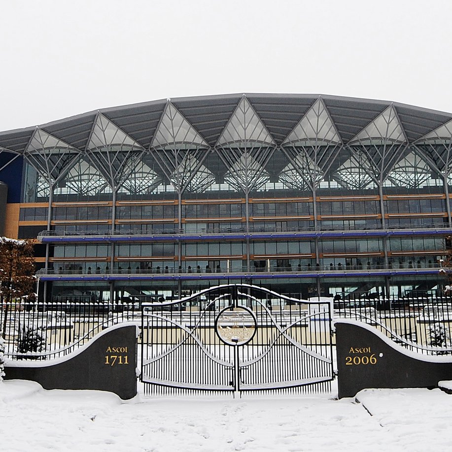 This weekend's horse racing: Market Rasen - OFF ❌ Haydock - OFF ❌ Lingfield - OFF ❌ Ascot - OFF ❌ ❄️ Stay calm, Cheltenham is just 53 days away.