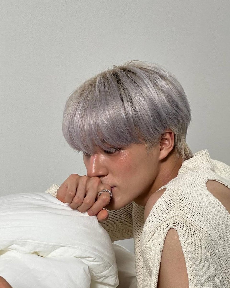 LJNFEED's tweet photo. leejen_o_423 just made a post!

“it's been a while since i had this hair ㅠㅠ” https://t.co/G9QCWNmfoq