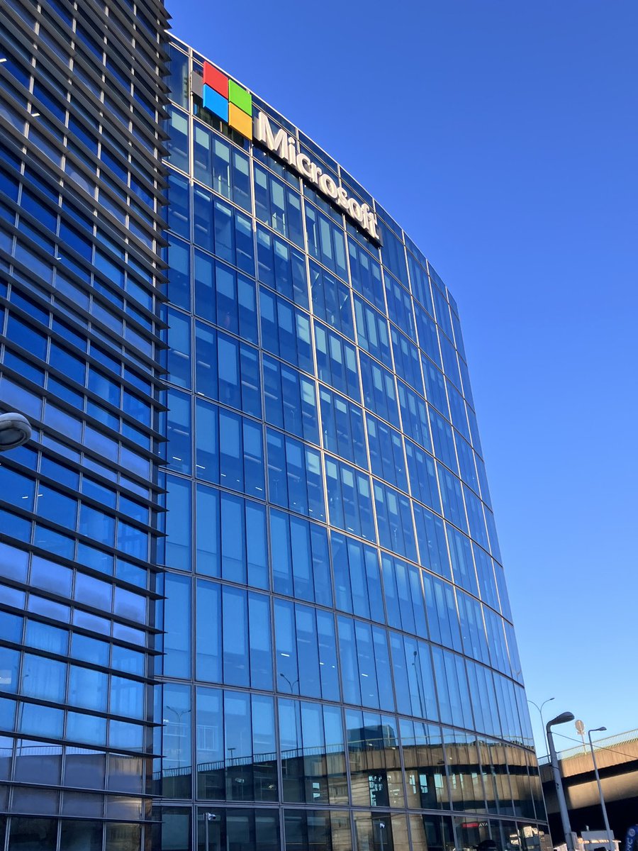 Aurélie Mercier-Richard (@mercierrichard5) on Twitter photo Ateliers du jour autour de l’Intelligence Artificielle chez <a href="/microsoftfrance/">Microsoft France</a> 🤩 avec les #ERUN de <a href="/Numerique92/">Groupe Numérique 92</a> Ateliers du jour autour de l’Intelligence Artificielle chez <a href="/microsoftfrance/">Microsoft France</a> 🤩 avec les #ERUN de <a href="/Numerique92/">Groupe Numérique 92</a>