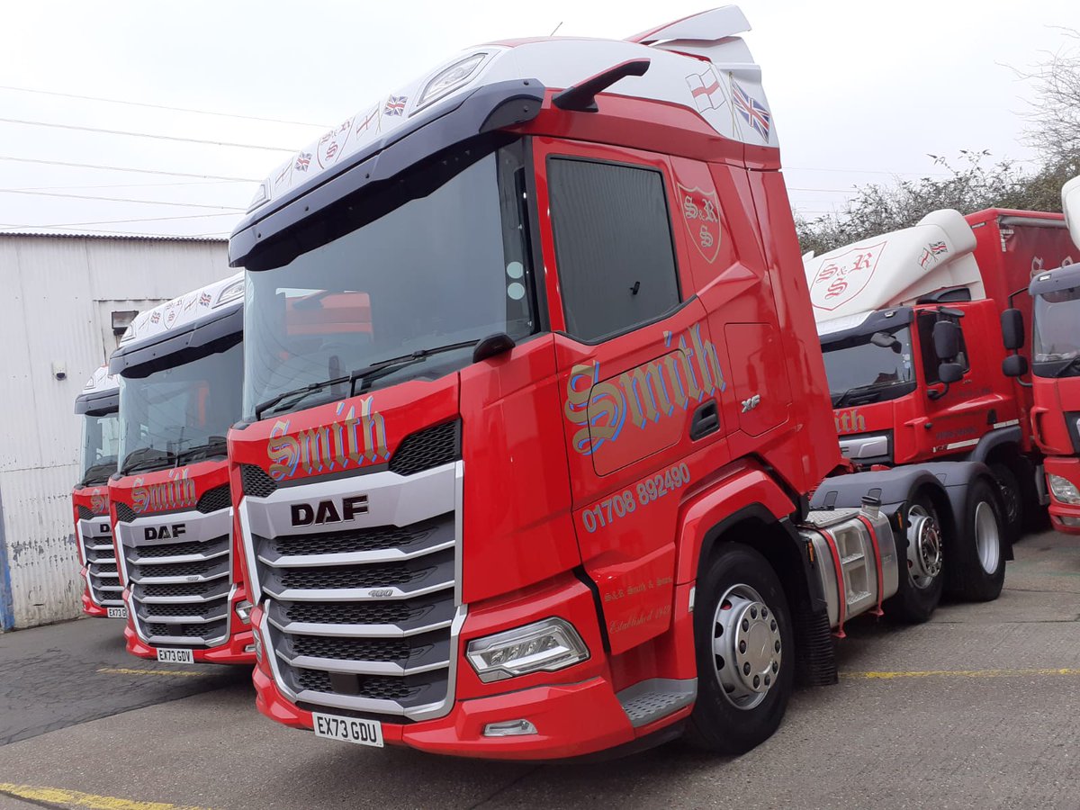 How fantastic do the new vehicles at S and R Smith look?

Three new trucks, part of a larger order, are hitting the road, averaging 130,000km a year.

These DAF XF 480 6x2 were supplied by Harris DAF Grays, who are always exceptional.

We think they look fantastic.

#Fleet