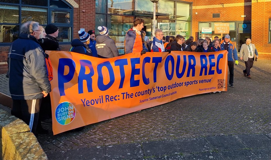 Petition to save Yeovil Recreation Centre nearing 15k signatures after Somerset Council contemplates closing the Bill Whistlecroft Athletics Arena 🏟️ 💸 It would save Somerset Council just £165k over two years, in comparison to the £100m they need to find 📜 Somerset District…