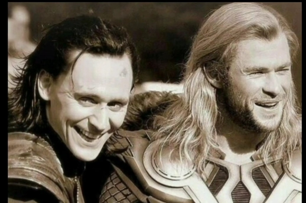 Hiddleston_Arg 💫 tweet media