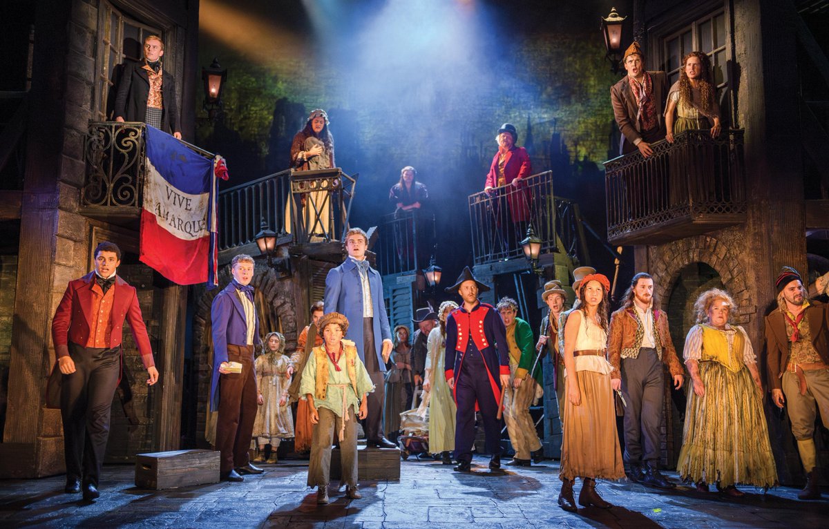 See the people sing! New production photos have been released from @lesmisofficial whatsonstage.com/news/les-miser…