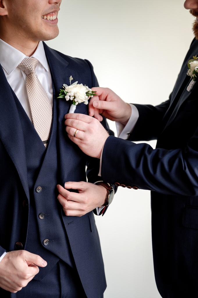 Beg_YourPardon's tweet photo. Celebrating the magic of Mendel and Marina's love at the enchanting Longview Winery! Mendel **almost** stole the spotlight in a timeless three-piece suit crafted from the finest Hardy Minnis Fresco high twist merino wool. 🤵🌿 Pics credit to Ky Luu from B Captured! https://t.co/FgUJ1owSGm