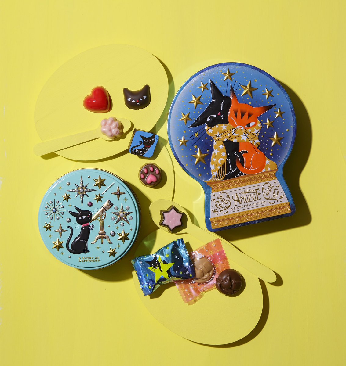 【2024 バレンタインコレクション　-アンジュジュ-】
毎年人気の猫をテーマとしたブランドです🐈‍⬛
今年のデザインテーマは「スター&amp;ムーン」⭐️🌙
星空が広がるパッケージの中に、猫型😺や肉球型🐾、アンジュジュ型など可愛らしいチョコレートを詰め合わせました🍫
