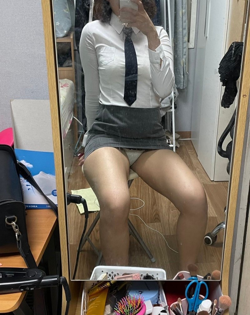 kks3312's tweet photo. 좀부끄럽네 ㅋㅋ 노팬티로한것도있는데 보여줄까요 ㅎ  팔로우하고 디엠주세요 보여드릴께요 
#섹트 #노팬티 #야노 #자위 #핑보 https://t.co/6sgMDj1OnQ