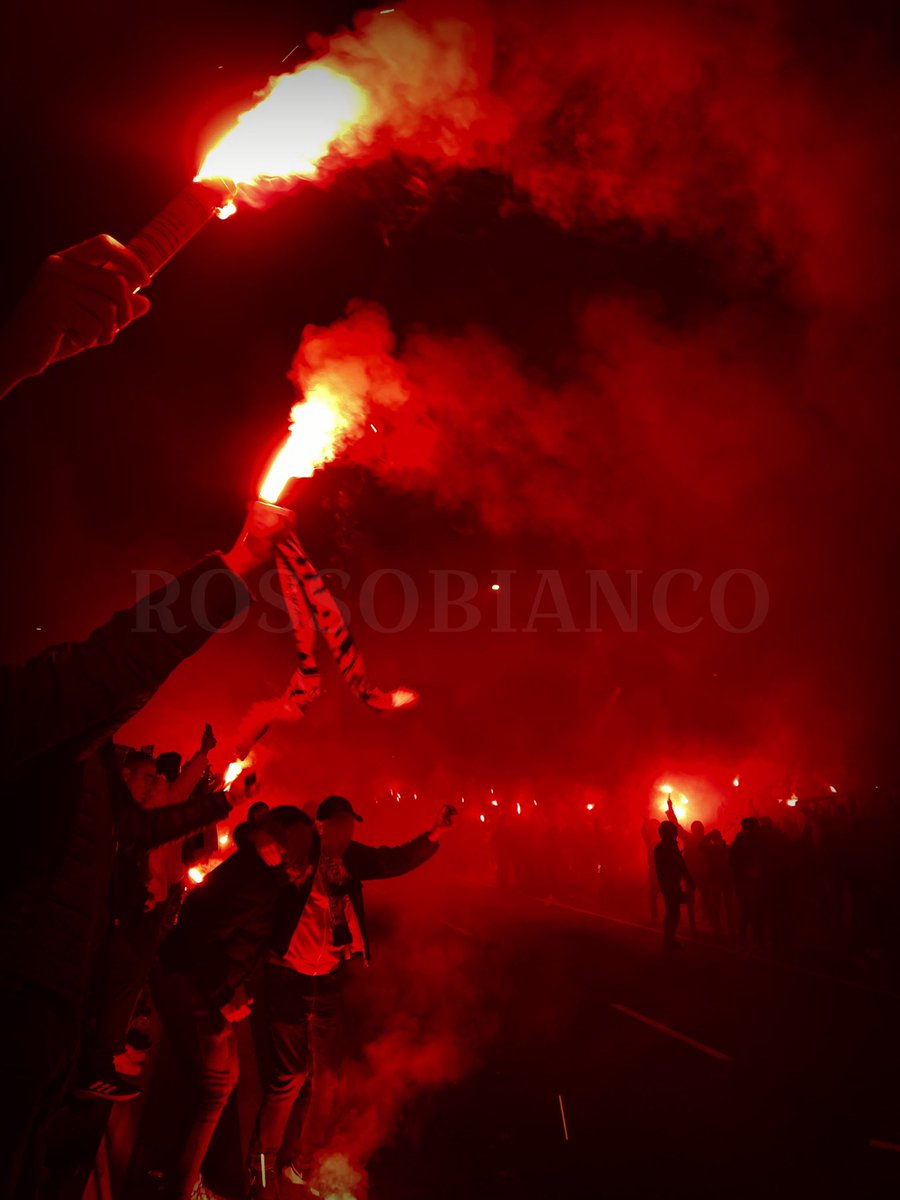 _rossobianco's tweet photo. “Quien prefiere el cielo es porque no conoce el infierno.”

Atlético de Madrid vs. Real Madrid

18.01.2024 https://t.co/jDkpG2OVe8