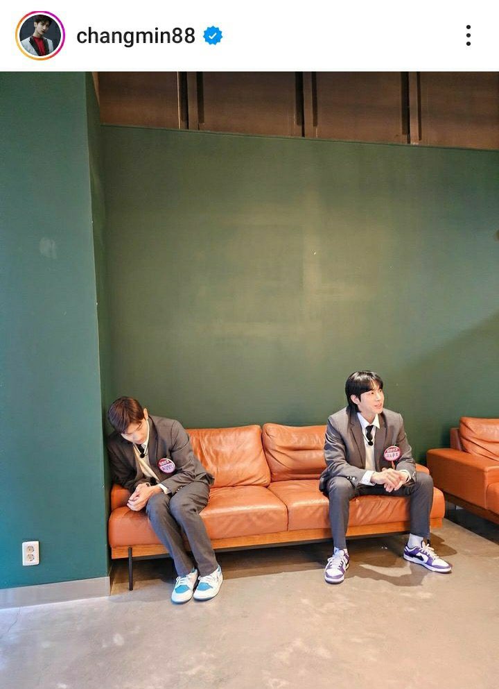 サムネイルの変更をして下さい。
批判されているの分かっていて放置なのは、筋書き通りだからですね。
組織ぐるみで仕組んだのですか？
こんな↓写真IGに載せたり、印象操作も甚だしい。
チャンミン、守られている強みかな？
今後もユノの側にいるの？
怖い人。
#changmin
#TVXQ
<a href="/TVXQ/">TVXQ!</a>