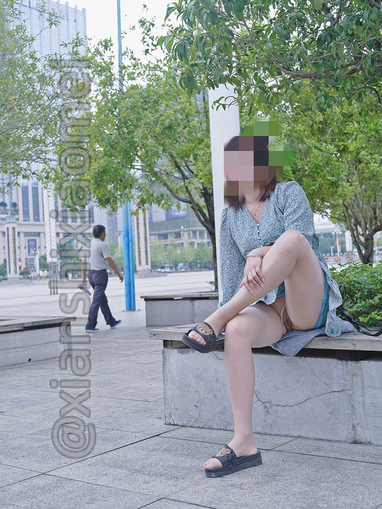 蚊子真多，大腿都被咬了好多个包了，能帮我挠挠嘛？ https://t.co/OlQNdbhSh2