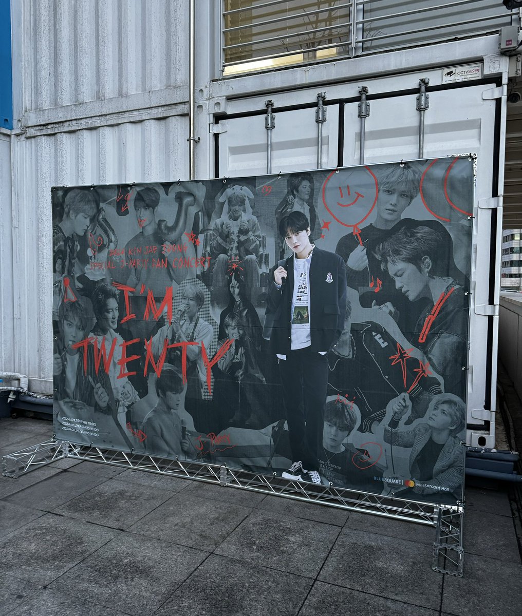 hirojj126's tweet photo. 無事に到着✨
お友達にも会えた！
#ジェジュン #김재중 #KIMJAEJOONG 
#_PARTY #IM_TWENTY #IM_TWENTY_IN_SEOUL https://t.co/KJGzeQV2K9