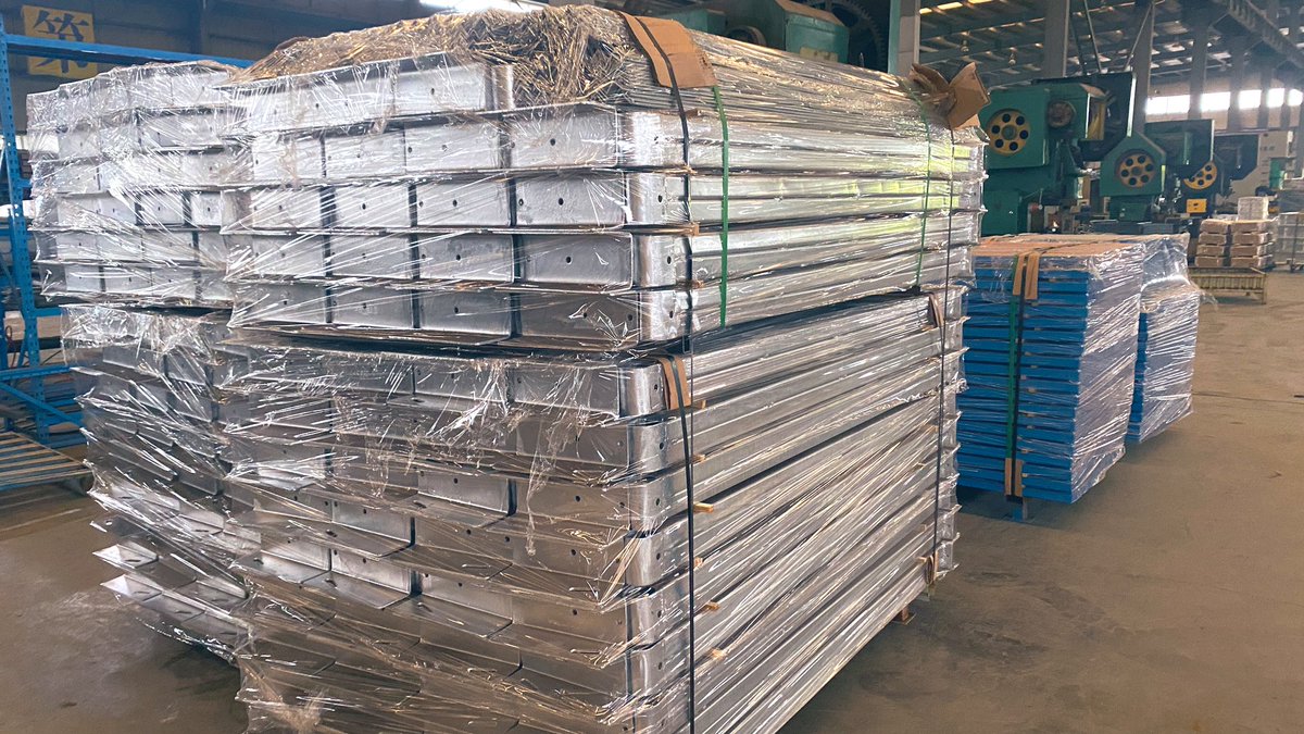 MiahStorageRack's tweet photo. Hot Galvanized steel Cantilever rack

CUSTOMIZE !

📮Freely touch us here for Quote Anytime Anywhere 📱 #quote #offer  #project #import #export #supplier #procurement #sale #trade #china #quality #supplychain #manufactured  #factory #warehouse #storagesolutions，#shelving #racks https://t.co/FOSgUaScbj