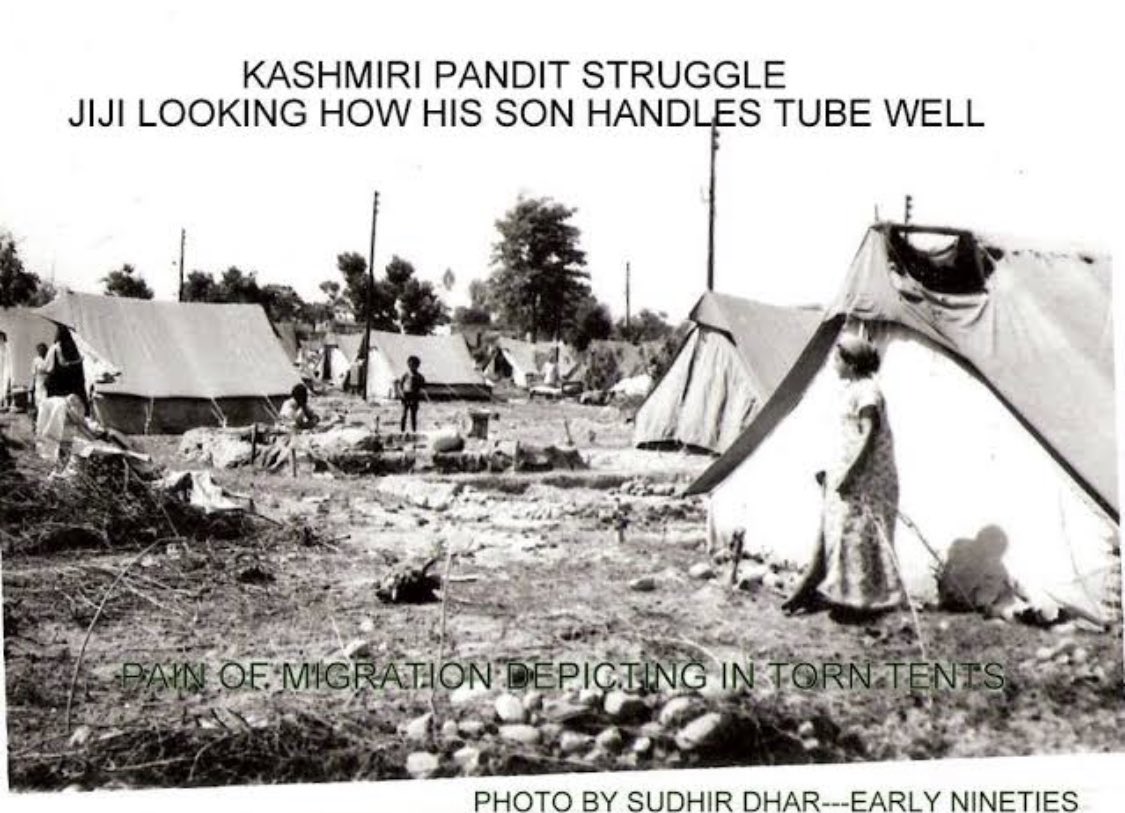 #कश्मीरी_हिंदु_जनसंहार_दिन ..

आज से ४५ साल पहले विश्व की ३ पी सब से बड़ी जनसंख्या .. हिंदु ..
में से कश्मीरी हिंदुओं को दिन के उजालें मे .. हज़ारों मस्जिदों के लाऊडस्पीकरों पर से चिल्ला चिल्ला कर सारी दुनियाँ के सामने कहकर ..
रलीव.. गलीव.. चलीव ..
हिंदुओं कश्मीर में रहना है तो