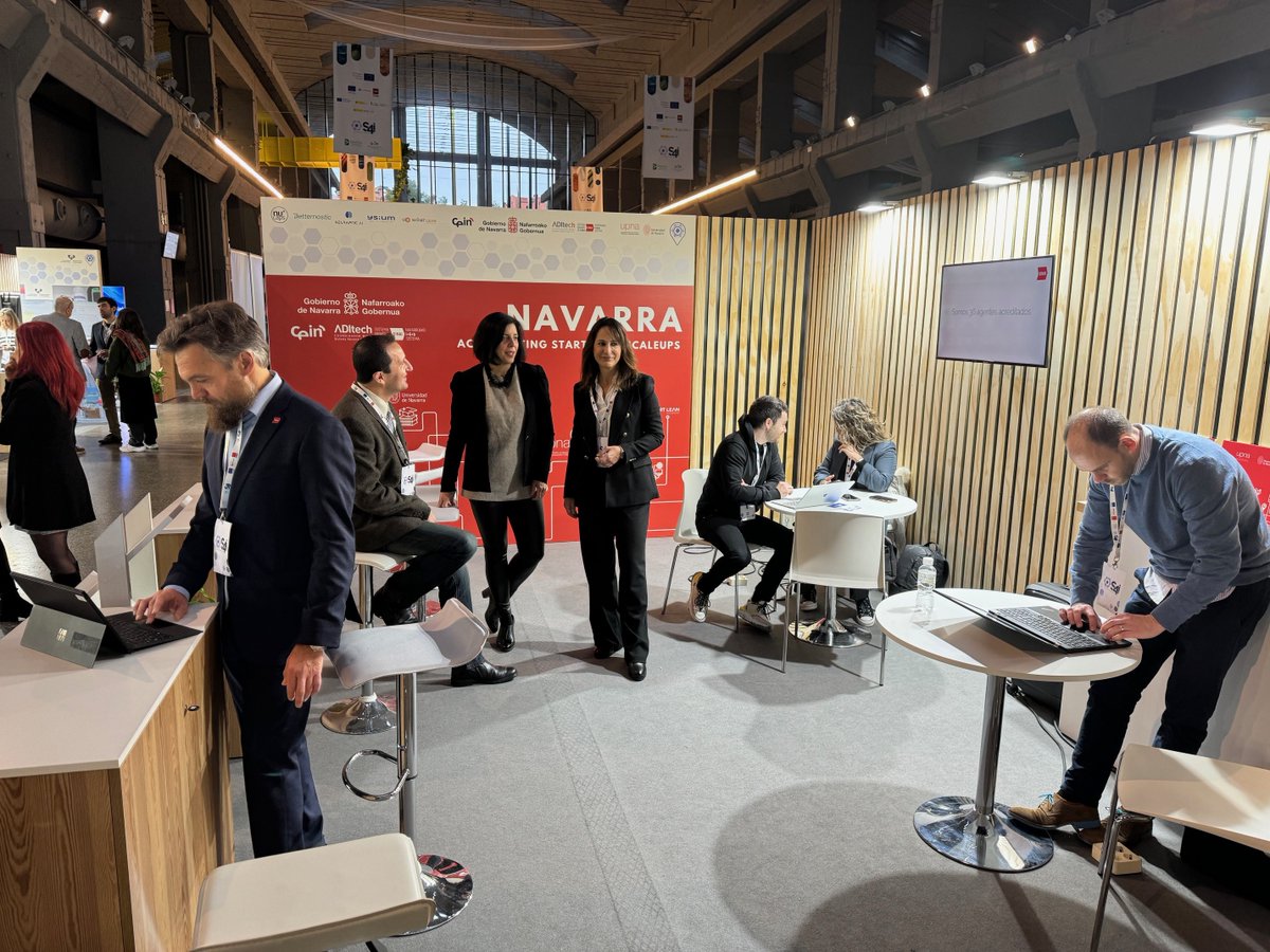 ceinnavarra's tweet photo. 🙌Arranca nueva jornada en @Science4i. Hoy participamos en la mesa redonda sobre emprendimiento, paradigma de transferencia de tecnología al mercado.
7⃣También os esperamos en el stand 7 del @gob_na donde estamos con @ADItech @unav #Betternostic @nucaps_nano #Ysium y @SmartLeanS. https://t.co/bxicJ8OUKJ