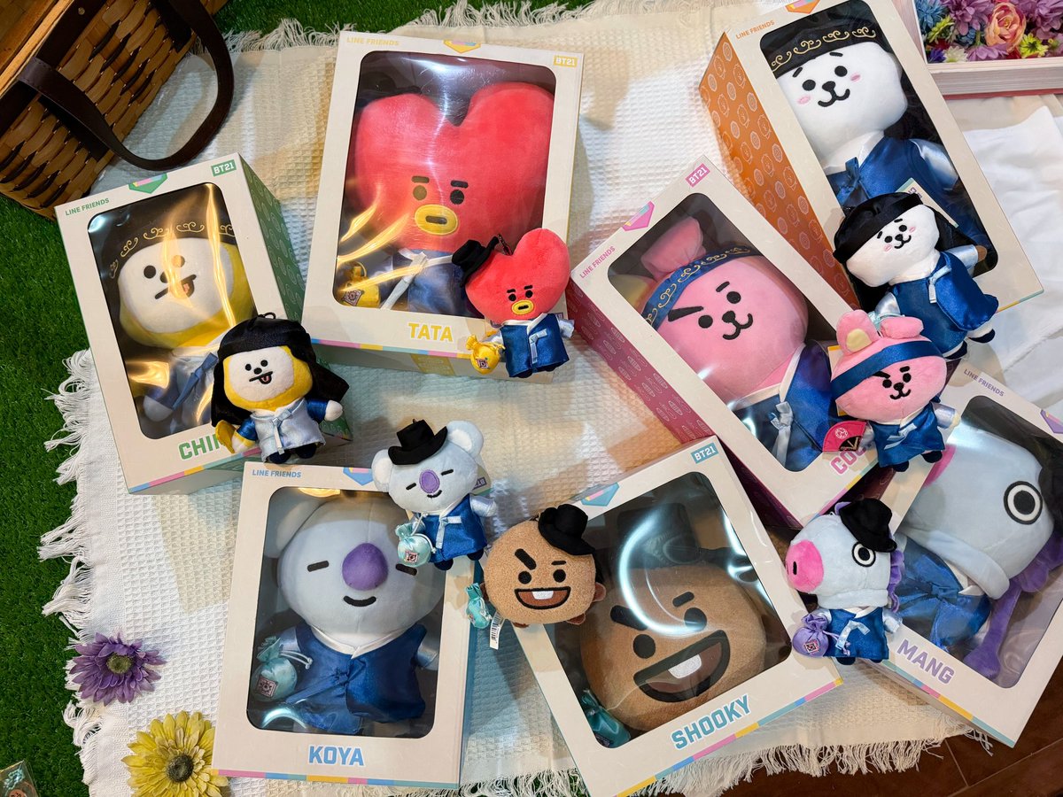 aoms_snb's tweet photo. N/ : BT21 Hanbok Collection🇰🇷
#snbCollection #snbCompleteSet #ArmyRoom #BT21collection #BT21 #BTS https://t.co/XAQdGpqCl8