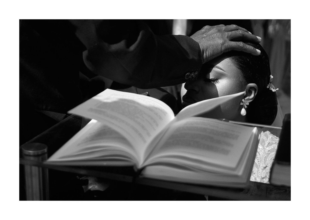 blackandfly's tweet photo. Top monochrome weddings storyteller here! ♥️

Over to you universe. 🙏🏿♥️ https://t.co/XddJTkZKbm