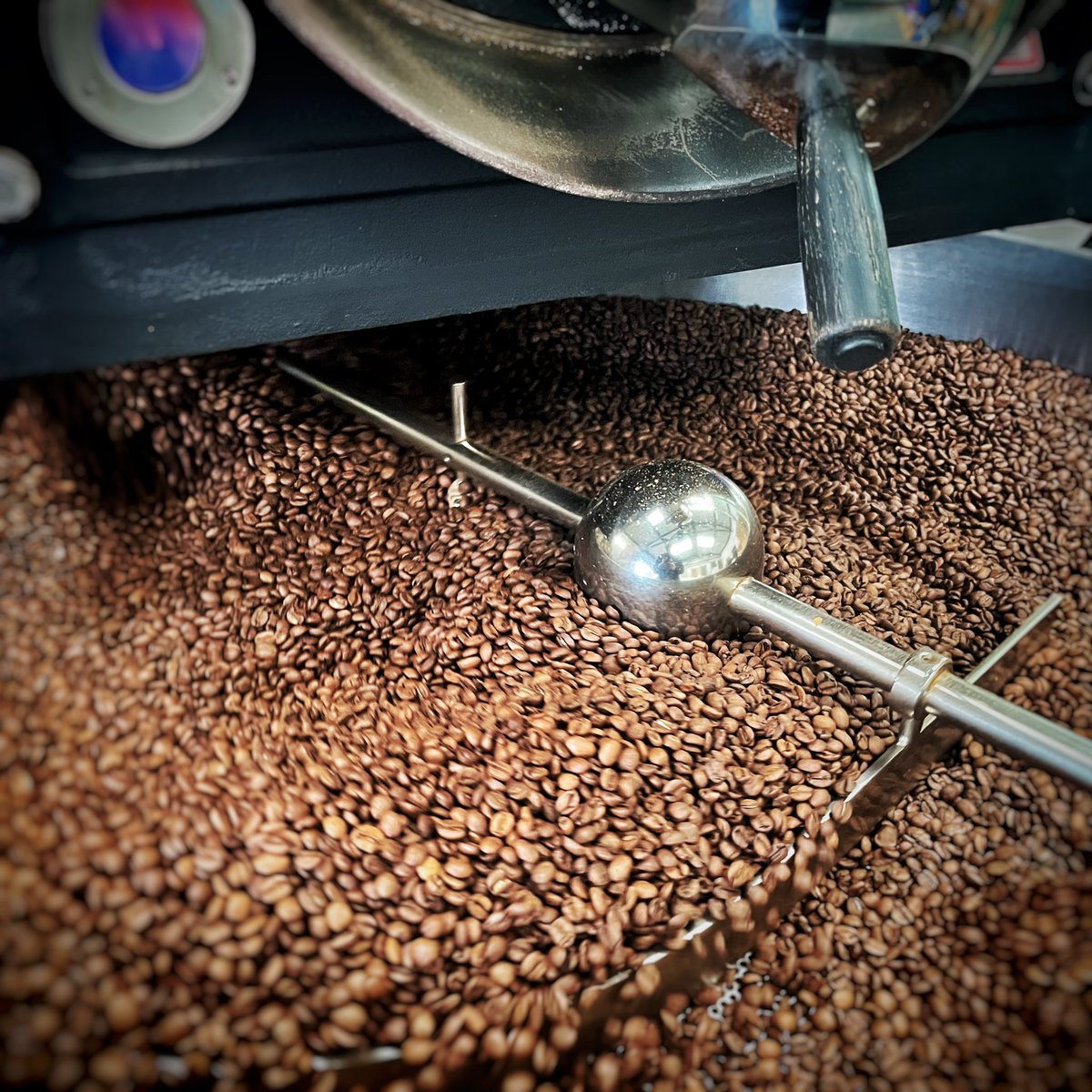 Uncommon Ground tweet media