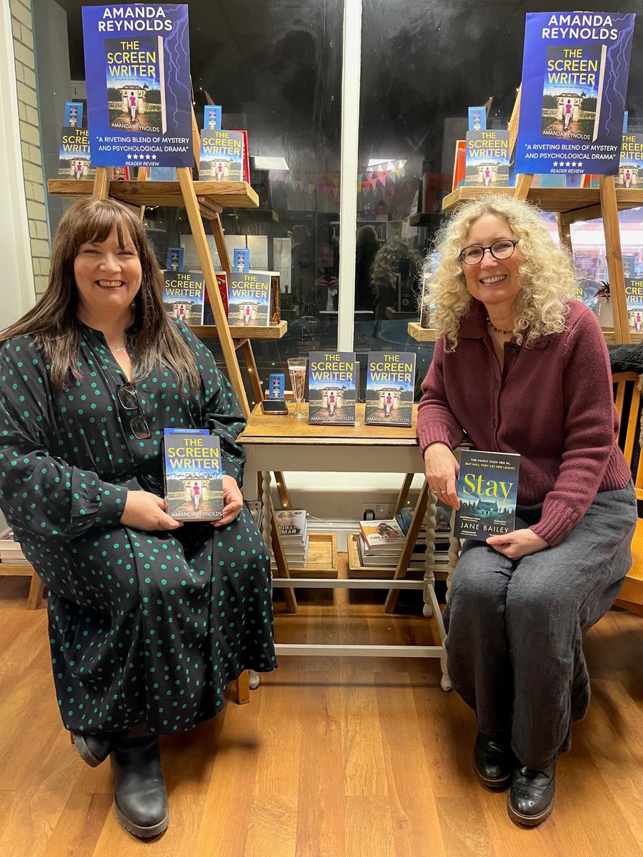 amandareynoldsj's tweet photo. Such a lovely eve launching #TheScreenwriter β¦@CleeveBookshopβ© https://t.co/0opHshuILL