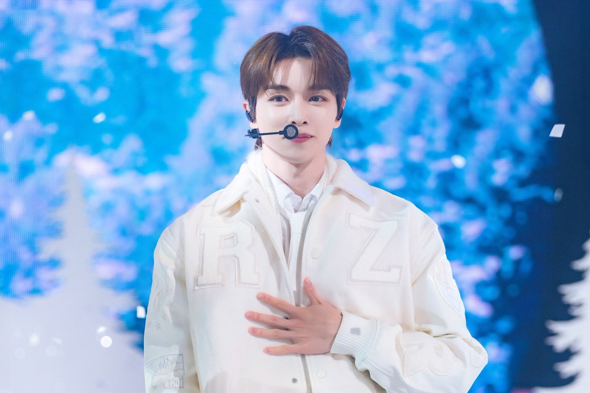jsc_pics's tweet photo. 240107 inkigayo on-site photos #sungchan https://t.co/btSOiC2uPl