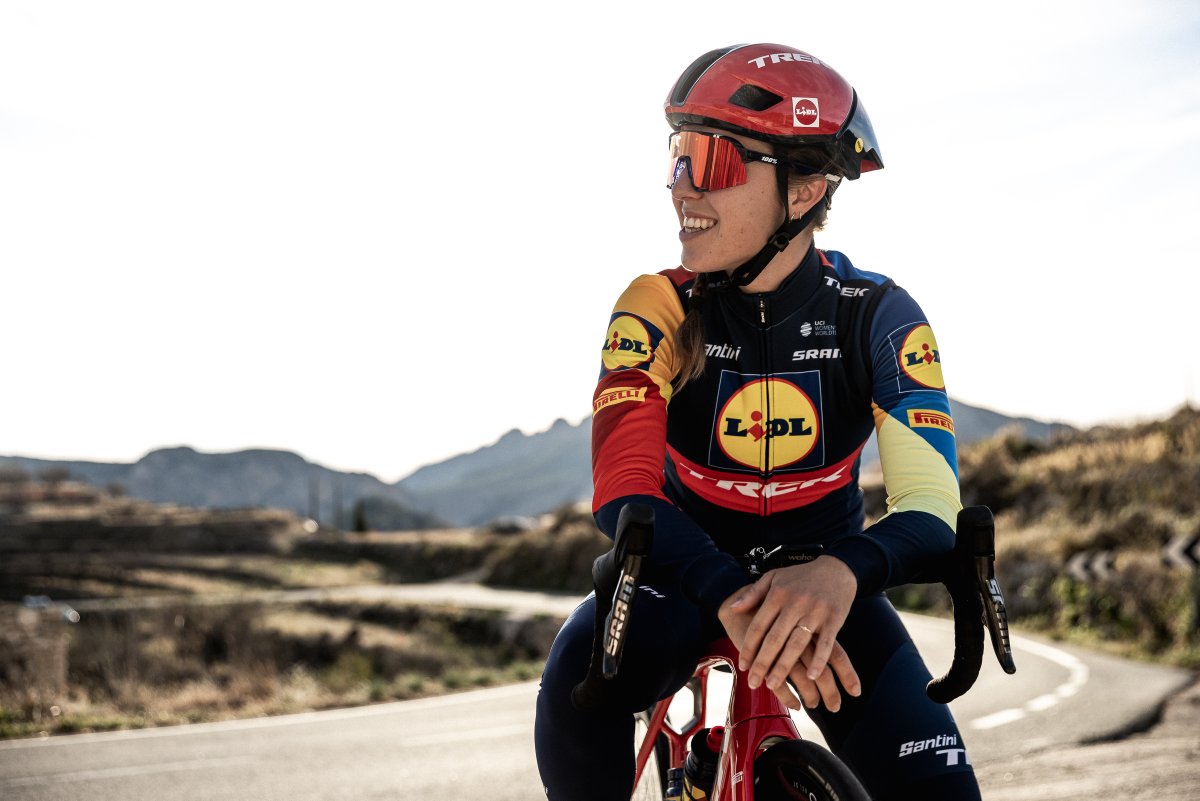 'I can’t see myself racing in any other team’s jersey.' Hear what @x_shirin had to say about committing to Lidl-Trek through 2026 👇 📰 racing.trekbikes.com/stories/lidl-t…