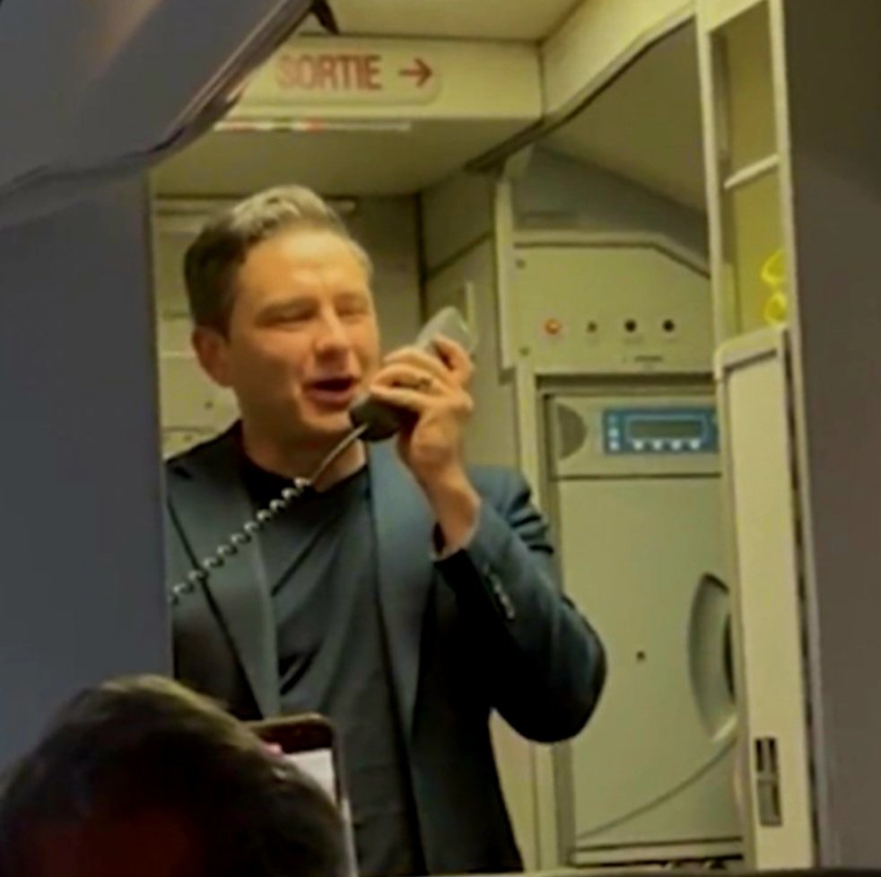 VoyceReason's tweet photo. "These smug pilots have lost touch with regular passengers like us. Who thinks I should fly the plane?"
@PierrePoilievre:
• Wrong about bitcoin
• Wrong about lightning
• Wrong about Ukraine
• Wrong about India
• Wrong about global inflation
• Wrong about climate change https://t.co/XvJKZNATYe