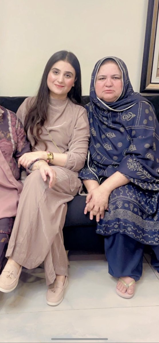 Happiest birthday to the strongest woman I know! my love, my strength, my inspiration, my everything, my mother ❤️ 
Nothing I do will ever be enough for the things you do for us.. 
HAPPY BIRTHDAY AMI ❤️ 
Prayers for your healthy long life Ameen