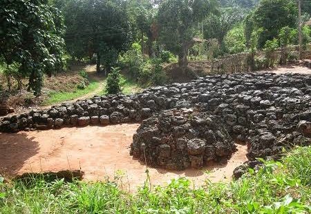 Did You Know That? The world oldest iron-smelting site is located in Lejja Nsukka, Enugu State. Dated back 2000 BC. Retweet to educate someone