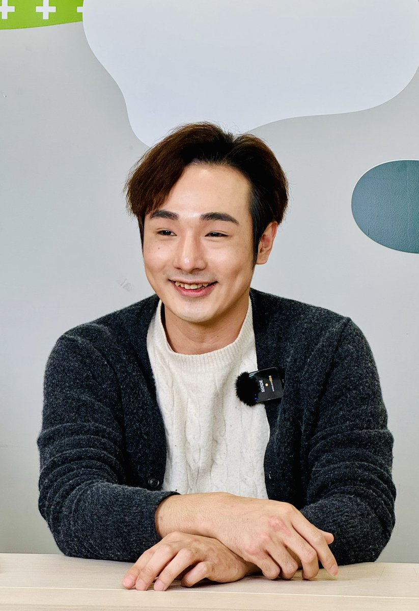 wenzhaocomment's tweet image. 猜猜我是在和誰一起做節目？
我這次來台灣，除了觀選，一個很重要的目的就是要和台灣年輕的YouTuber 們多學習、多交流，非常高興在離開台灣之前能有機會和這兩位青年才俊同框。
圖4: 我答對了波特王的腦筋急轉彎✌️