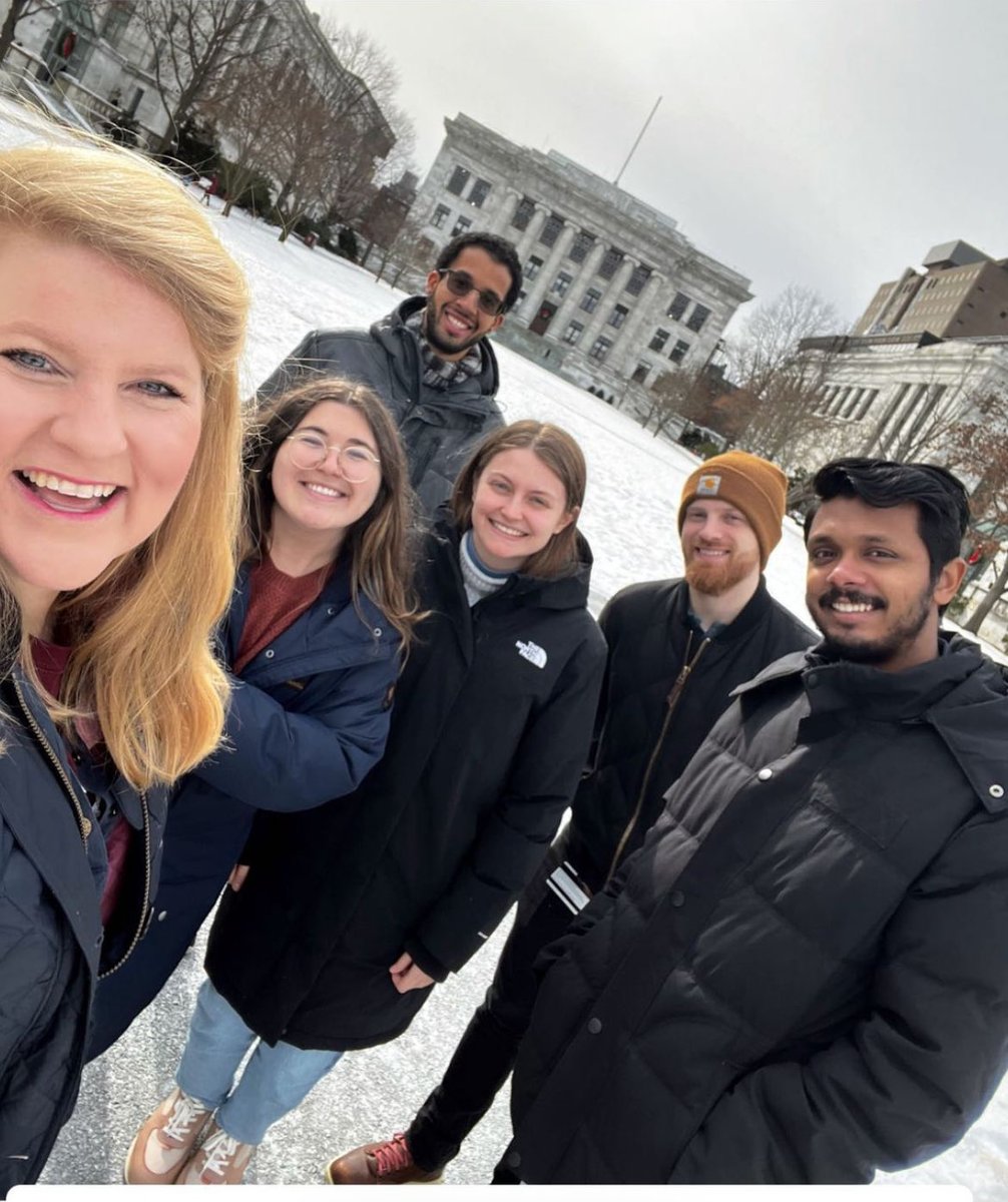 A lab that takes long walks in the snow together, stays together. ❄️ 🧬