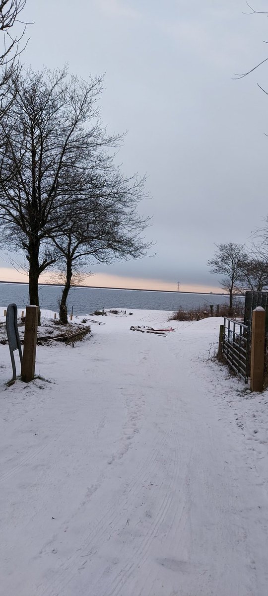 Watergrove parkrun (@wgroveparkrun) on Twitter photo *Cancelled*!
Watergrove is looking beautiful in the snow this morning, but unfortunately, the conditions are not safe for a parkrun. Please share. Check before travelling to other events. <a href="/RammyRunClub/">Ramsbottom Running Club</a> @RHarriers <a href="/roytonrunner/">Royton Road Runners</a> @YourTrustRdale *Cancelled*!
Watergrove is looking beautiful in the snow this morning, but unfortunately, the conditions are not safe for a parkrun. Please share. Check before travelling to other events. <a href="/RammyRunClub/">Ramsbottom Running Club</a> @RHarriers <a href="/roytonrunner/">Royton Road Runners</a> @YourTrustRdale